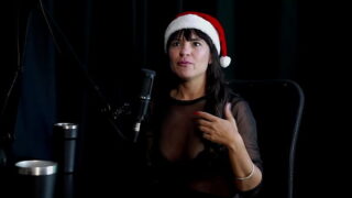 Wenn Sie nach der Heirat Ihre Sexualität wiederentdeckt haben, einen Dreier haben möchten, mit einer Frau ausgegangen sind und einen Mann mit einem Fake-Profil kennengelernt haben – Stellar Blue (UHR: SHEER / RED)